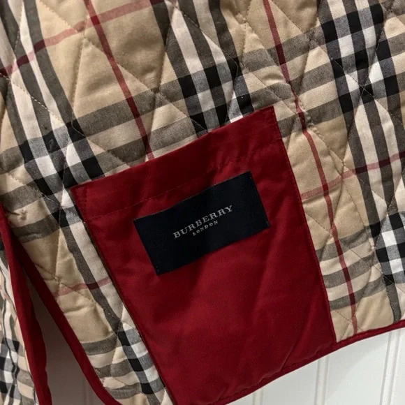 BURBERRY LONDON Red Plaid Quilted Nova Check Utility Jacket Womens Size Small
